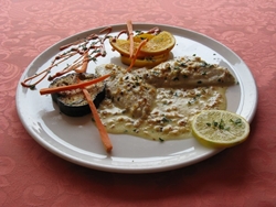 Filetto di branzino alle mandorle